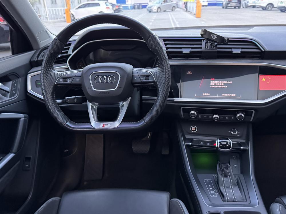 Audi Q3 Sportback 2022 #15 Audi Q3 Sportback 2022 صورة سيارة #15
