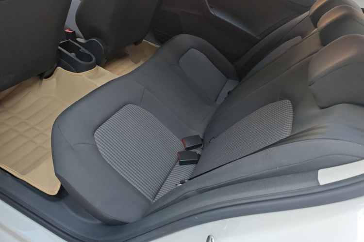 Volkswagen Santana 2018 car image #17