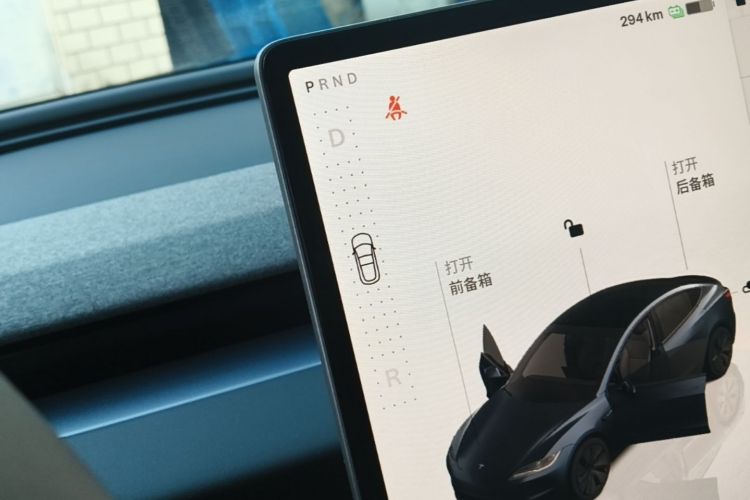 Tesla Model 3 2025 #14 Tesla Model 3 2025 immagine di auto #14
