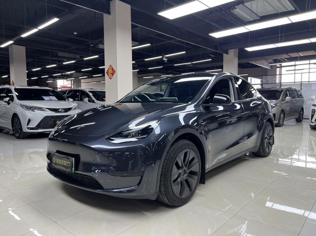 Tesla Model Y 2024 #13 Tesla Model Y 2024 immagine di auto #13