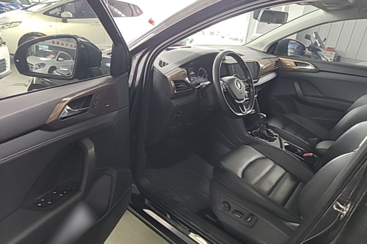 Volkswagen Tharu 2021 #16 Volkswagen Tharu 2021 car image #16