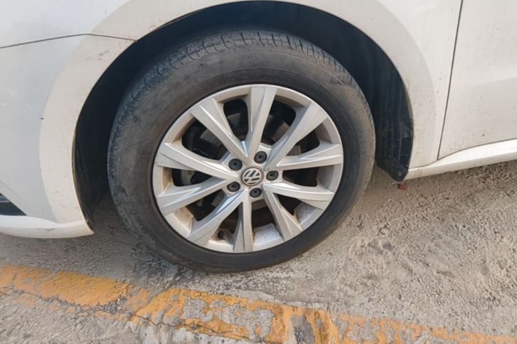Volkswagen Lavida 2017 car image #9
