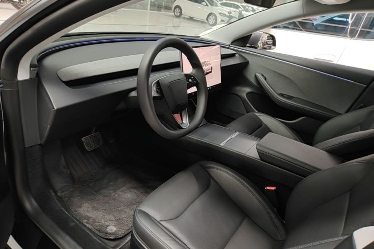 Tesla Model 3 2025 #16 Tesla Model 3 2025 car image #16