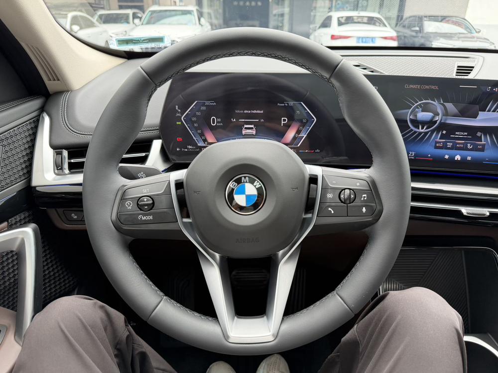 BMW X1 2023 car image #17