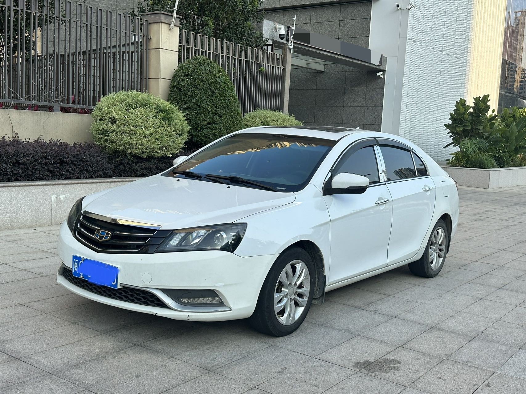 GEELY Emgrand 2015 GEELY Emgrand 2015 car image