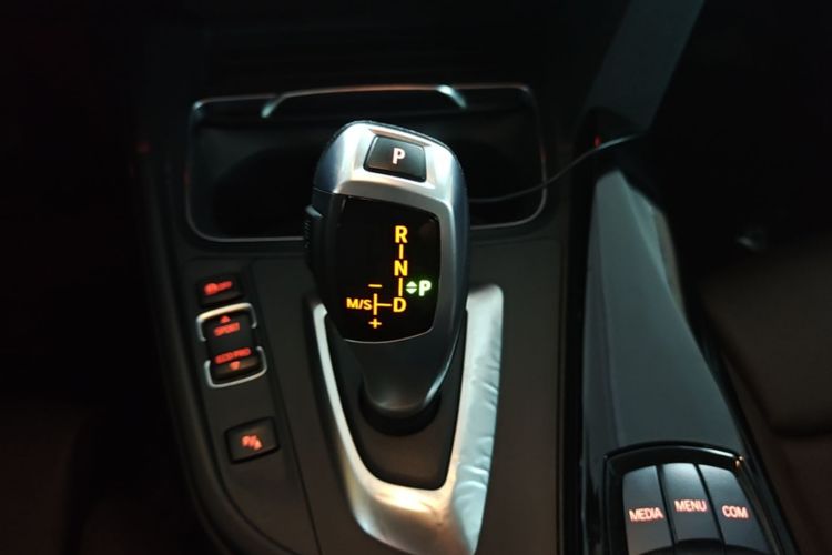 BMW 3 Series 2017 #14 BMW 3 Series 2017 car image #14