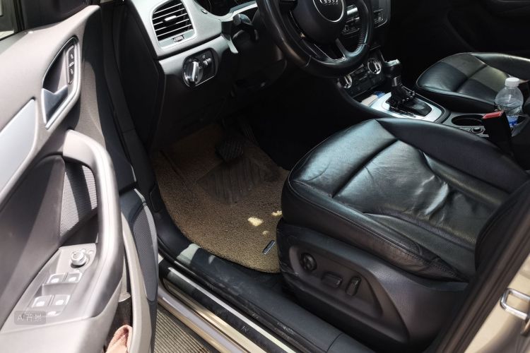 Audi Q3 2015 #18 Audi Q3 2015 car image #18