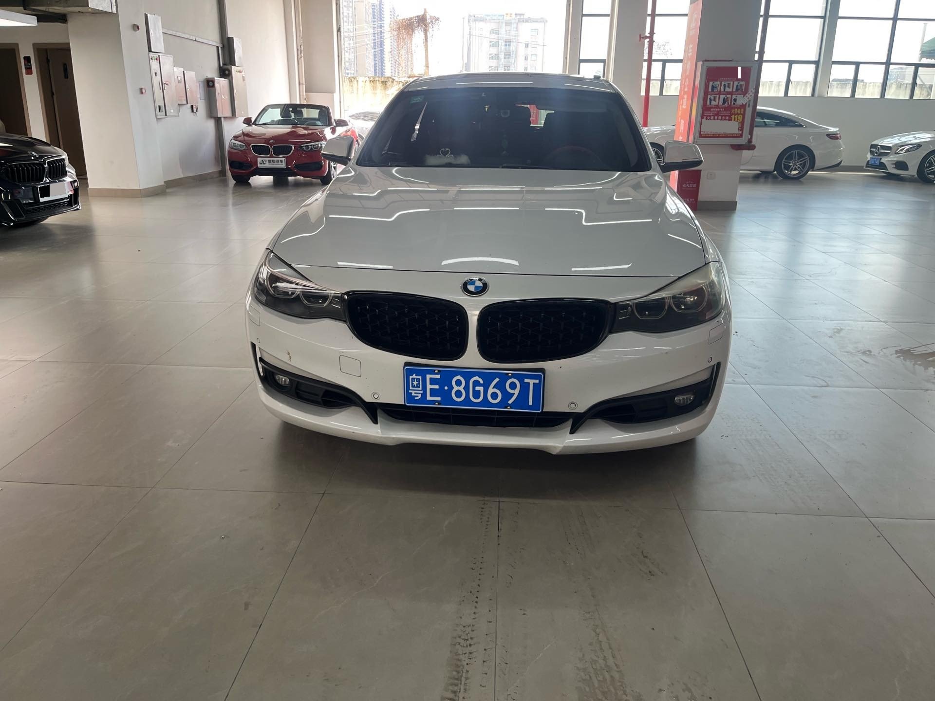 BMW 3 Series GT 2017 #2 BMW 3 Series GT 2017 car image #2