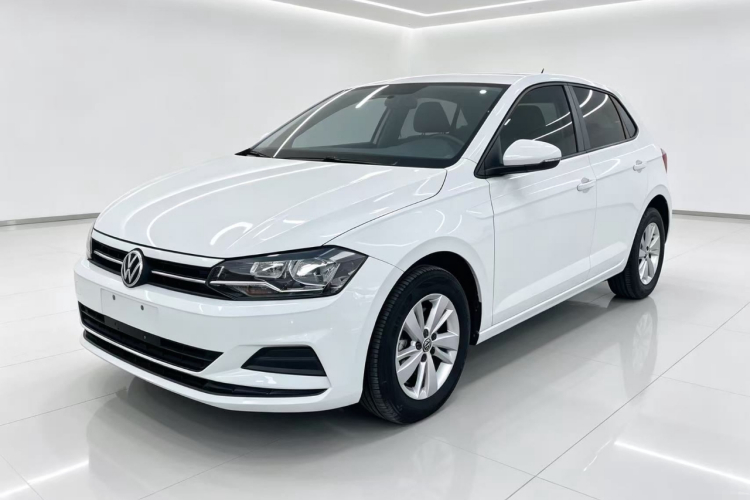 Volkswagen Polo 2023 car image #2