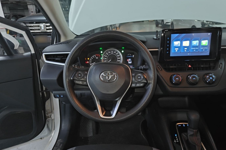 Toyota Corolla 2023 car image #11
