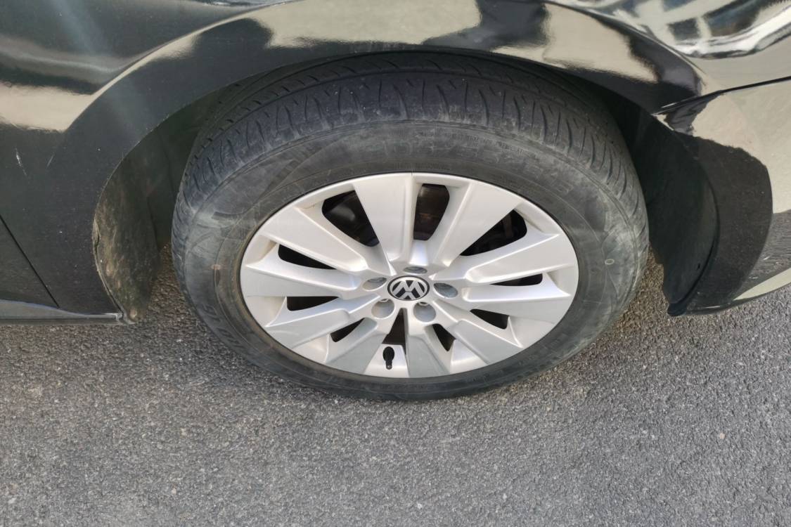 Volkswagen Lavida 2015 car image #9