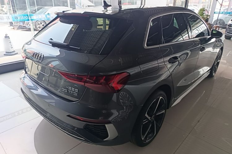 Audi A3 2024 immagine di auto #7