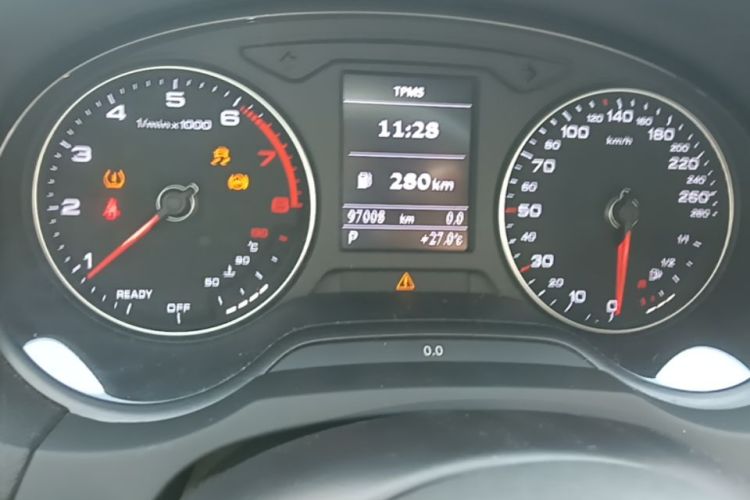 Audi A3 2017 car image #14