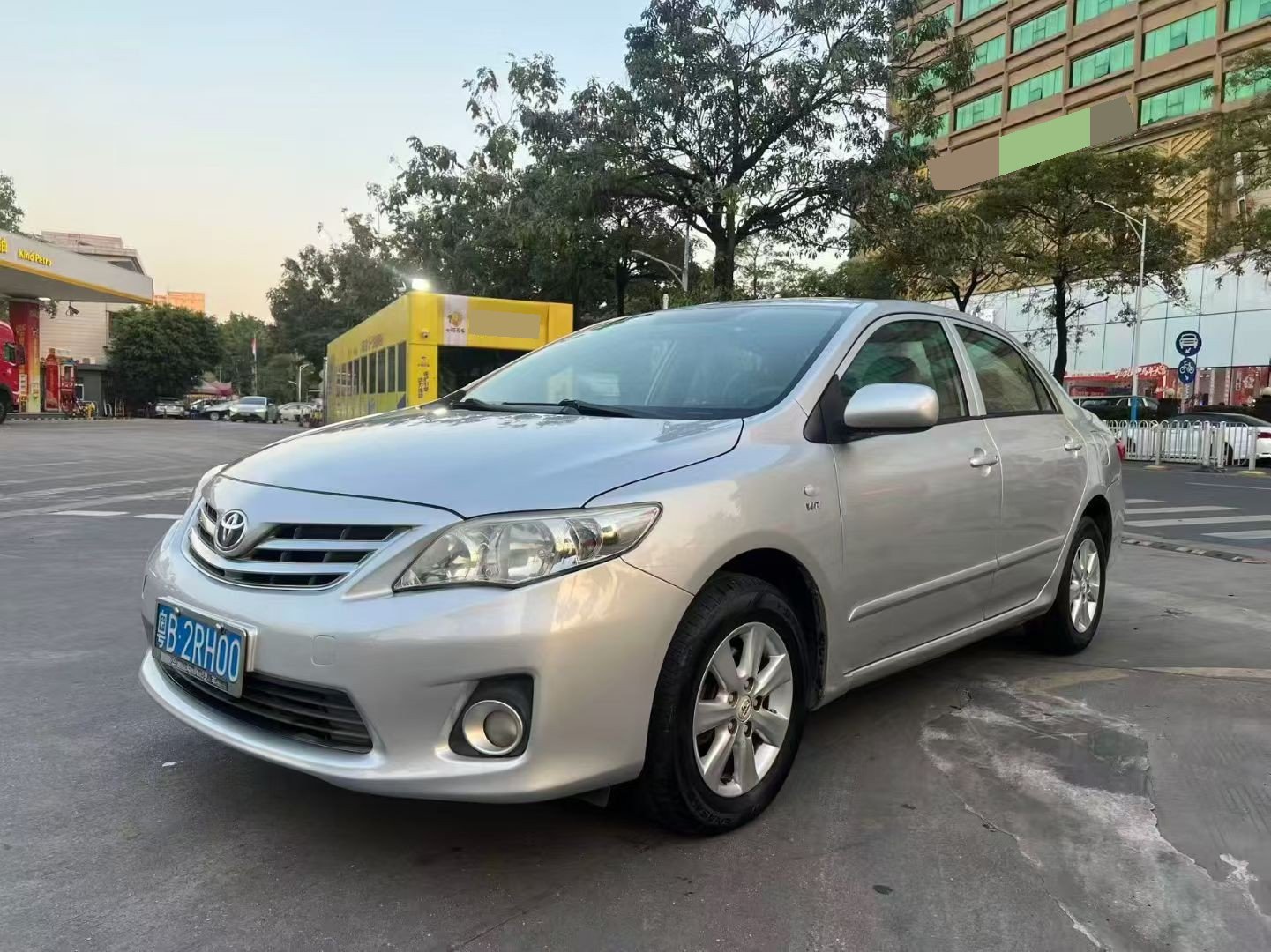 Toyota Corolla 2013 Toyota Corolla 2013 car image