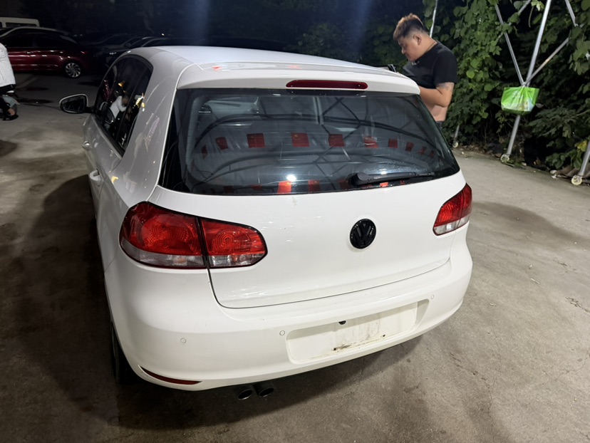 Volkswagen Golf 2011 #5 Volkswagen Golf 2011 صورة سيارة #5