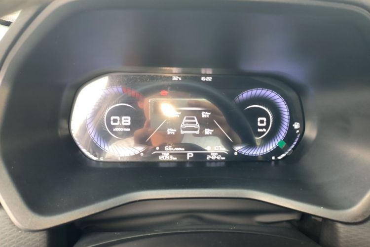 GEELY Emgrand 2024 car image #12