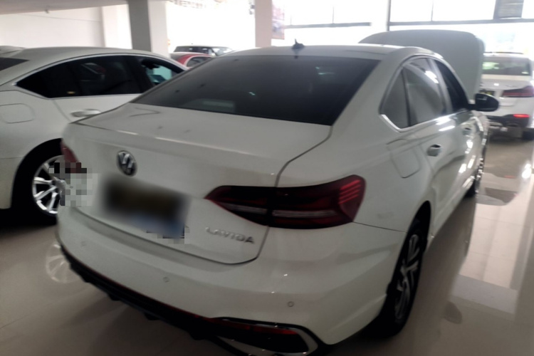 Volkswagen Lavida 2026 car image #7