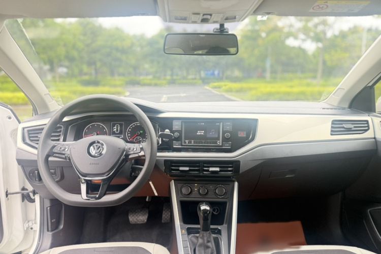 Volkswagen Polo 2019 #12 Volkswagen Polo 2019 car image #12