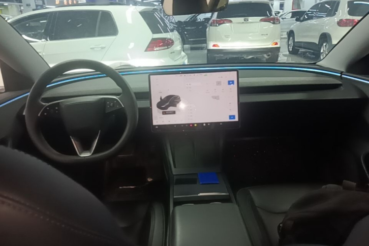 Tesla Model 3 2024 #10 Tesla Model 3 2024 car image #10
