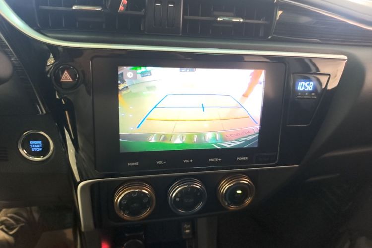 Toyota Corolla 2019 immagine di auto #13