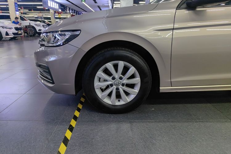 Volkswagen Bora 2020 car image #9