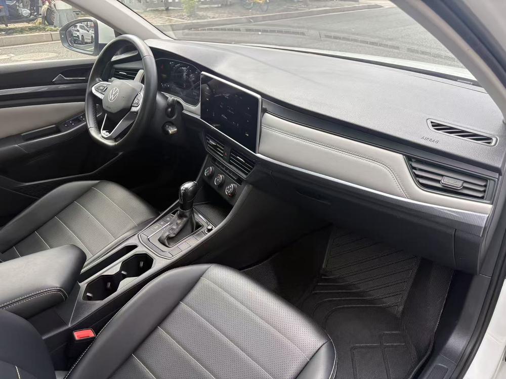 Volkswagen Bora 2023 immagine di auto #13