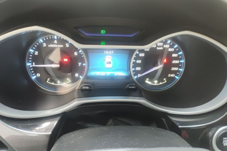 GEELY Emgrand 2016 car image #12