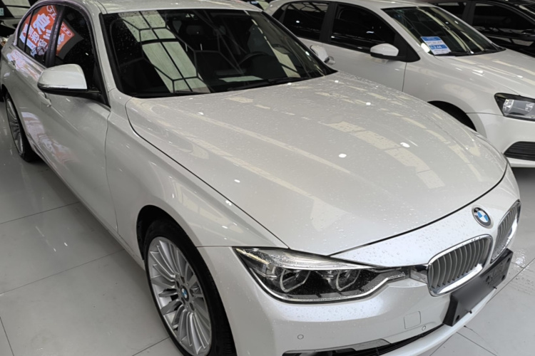 BMW 3 Series 2017 #6 BMW 3 Series 2017 car image #6