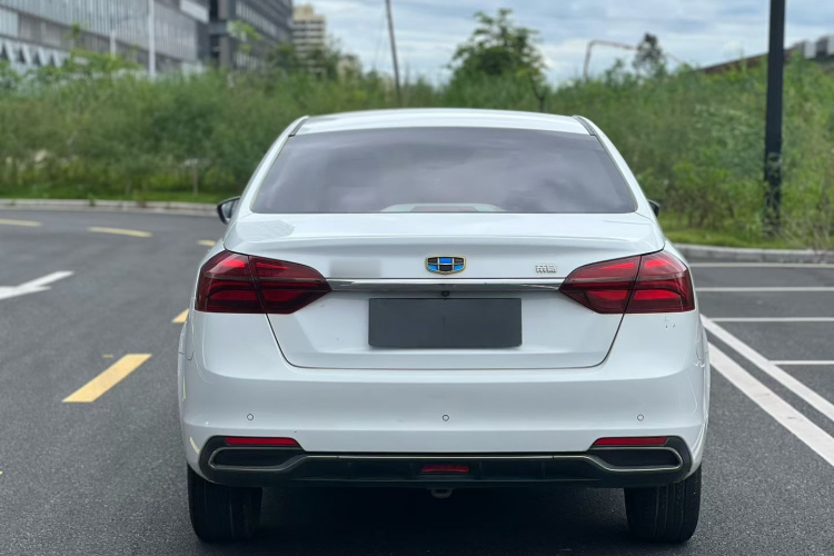 GEELY Emgrand 2018 #6 GEELY Emgrand 2018 car image #6