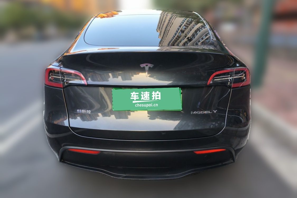 Tesla Model Y 2024 #6 Tesla Model Y 2024 car image #6