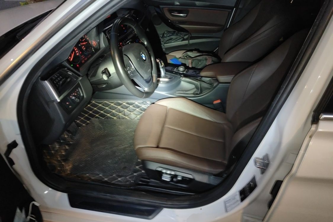 BMW 3 Series 2018 #18 BMW 3 Series 2018 car image #18