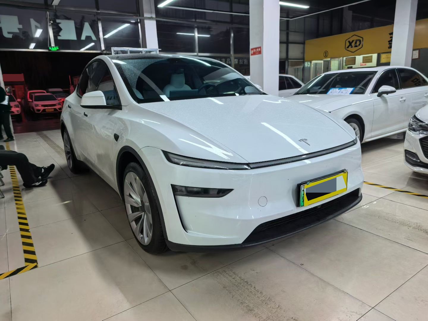 Tesla Model Y 2025 #3 Tesla Model Y 2025 imagen de coche #3