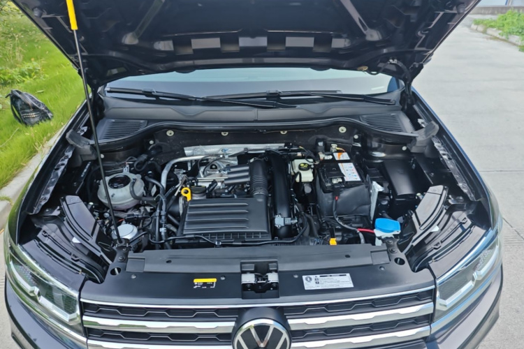 Volkswagen Tharu 2022 car image #20