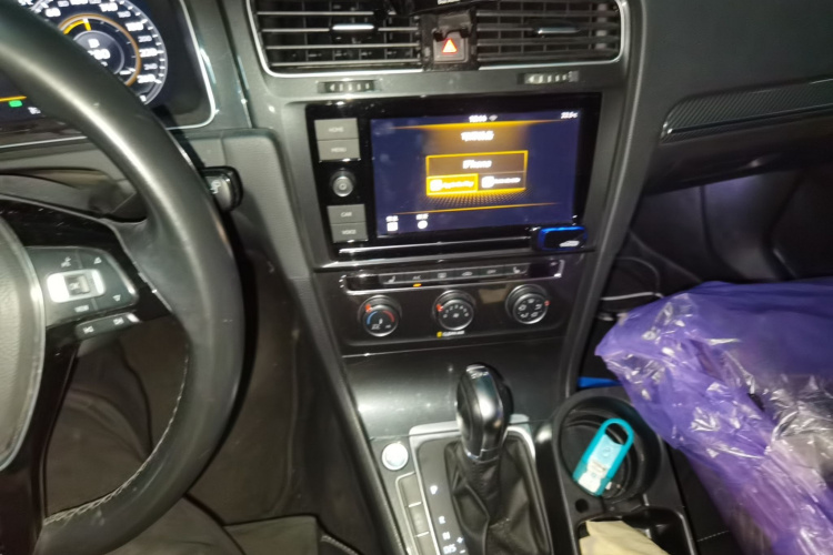 Volkswagen Golf 2019 #17 Volkswagen Golf 2019 car image #17