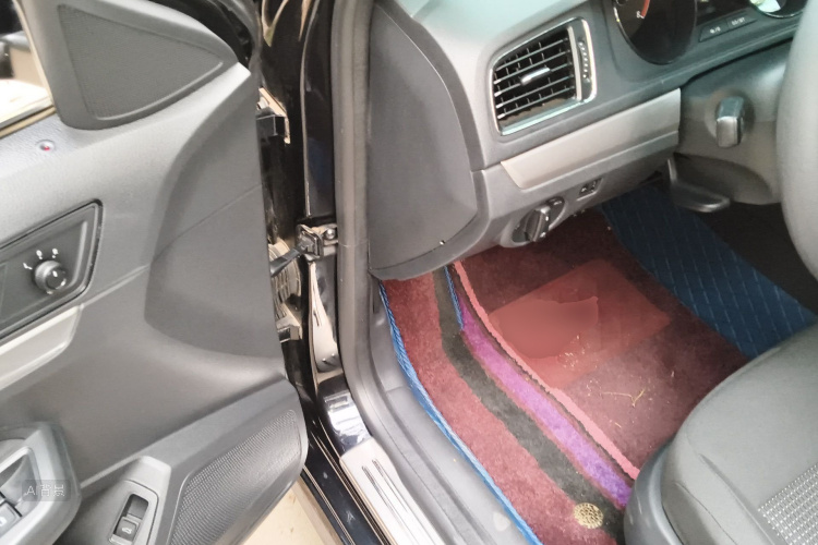 Volkswagen Lavida 2016 car image #18