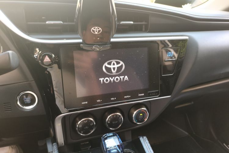 Toyota Corolla 2018 car image #13