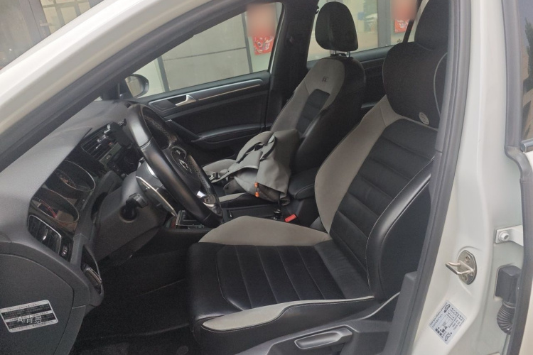 Volkswagen Golf 2016 car image #17