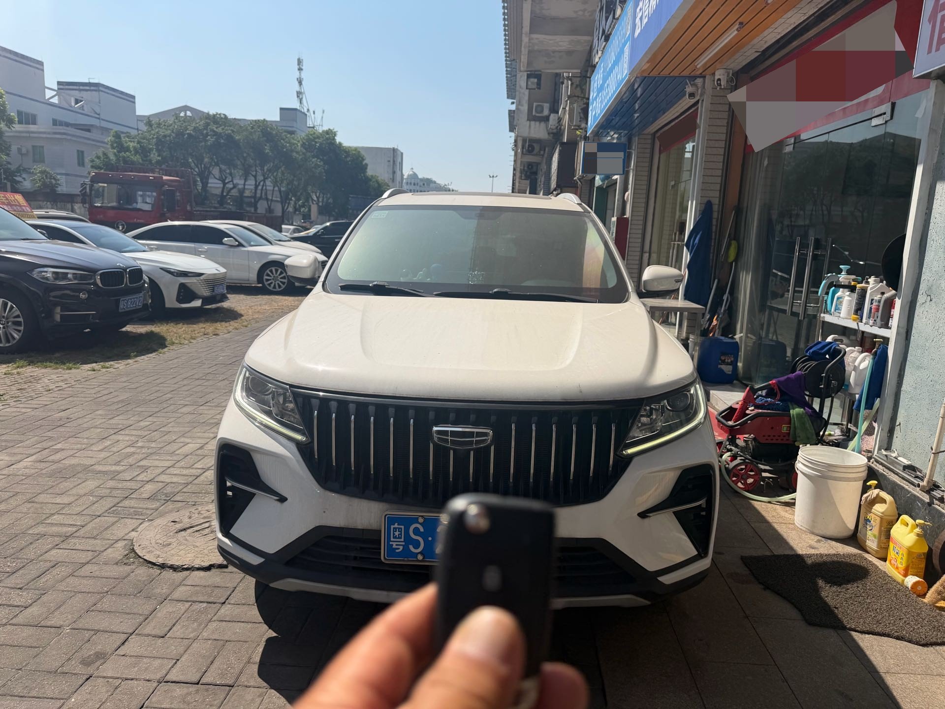 GEELY Vision X6 2021 car image #2