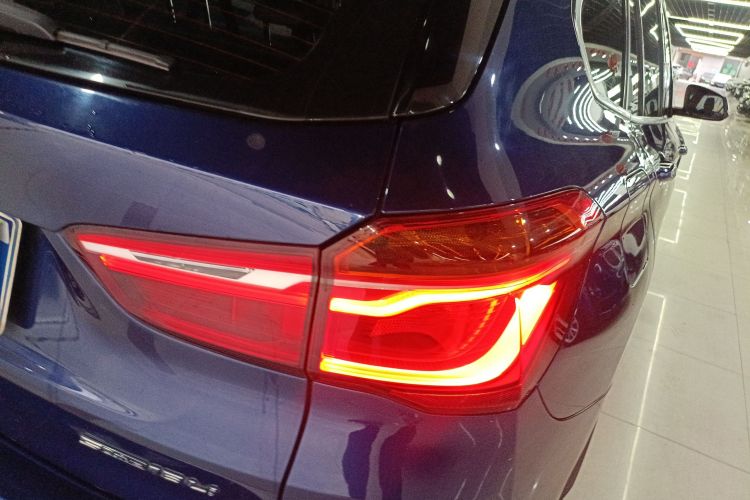 BMW X1 2018 #8 BMW X1 2018 car image #8