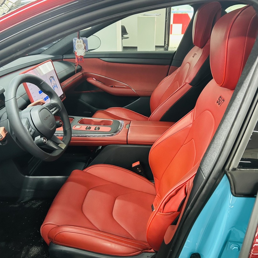 MI SU7 2024 immagine di auto #5