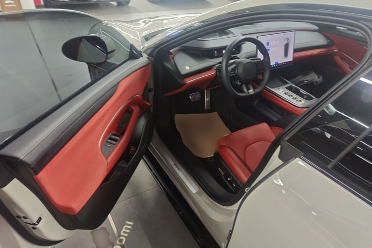 MI SU7 2024 car image #16