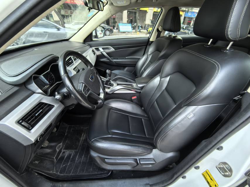 GEELY Boyue 2016 car image #3