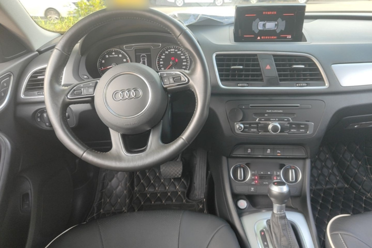 Audi Q3 2019 #10 Audi Q3 2019 car image #10
