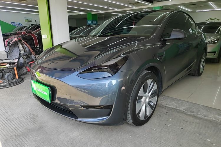 Tesla Model Y 2022 #2 Tesla Model Y 2022 car image #2