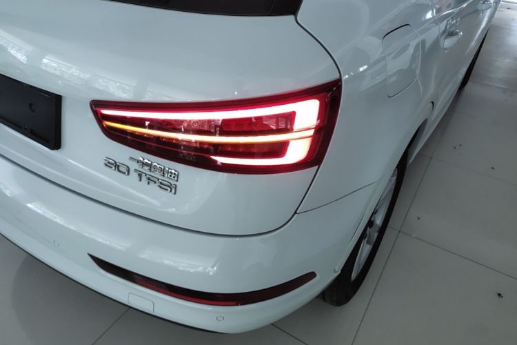 Audi Q3 2018 #8 Audi Q3 2018 car image #8