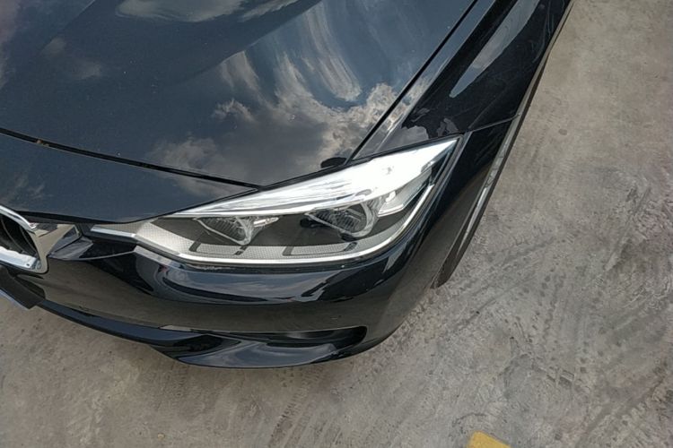 BMW 3 Series 2017 car image #23