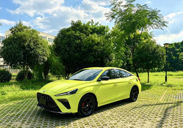 MG 5 Scorpio 2022 car image #11