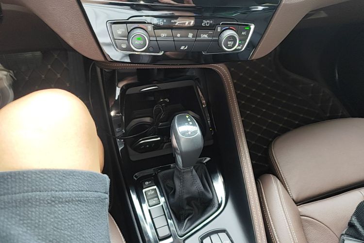 BMW X1 2018 car image #14
