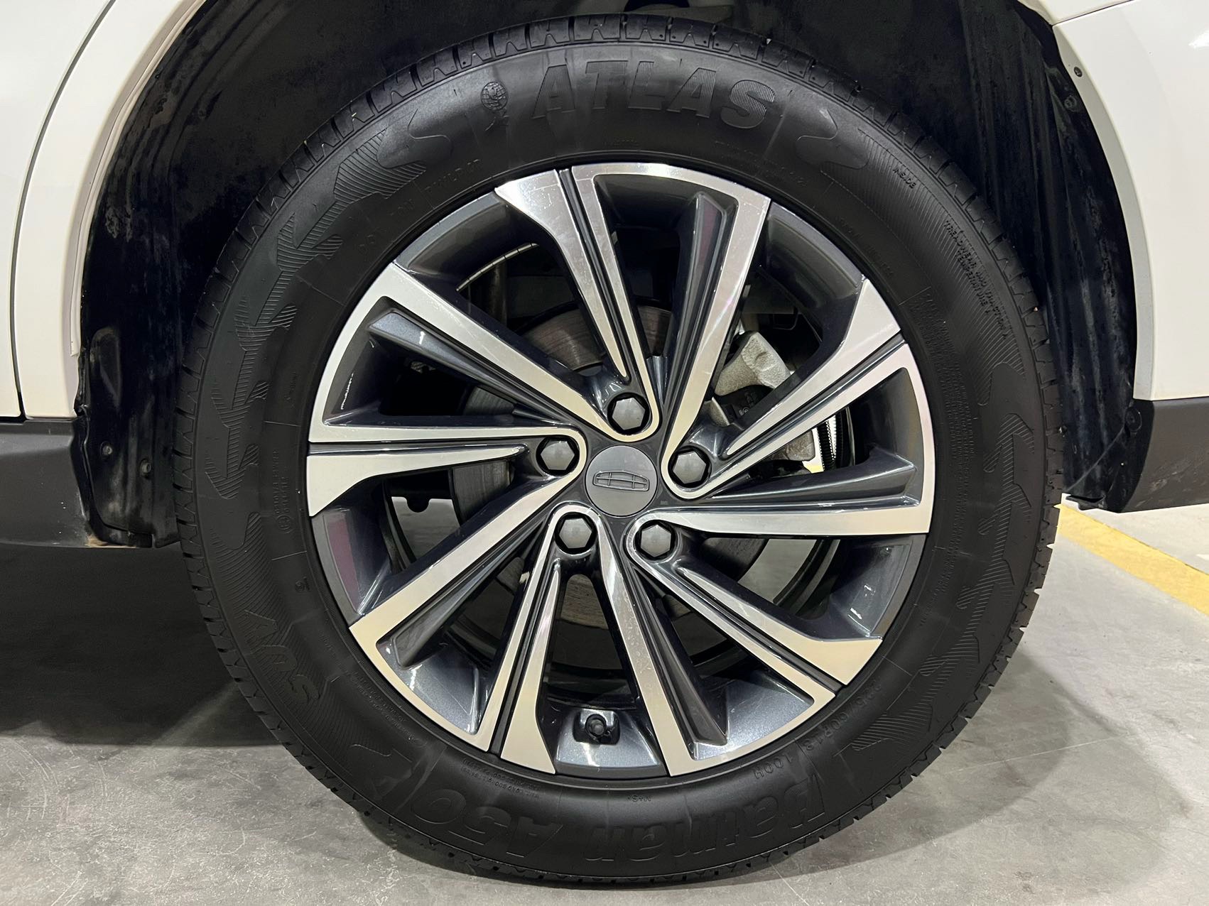 GEELY Vision X6 2021 car image #14