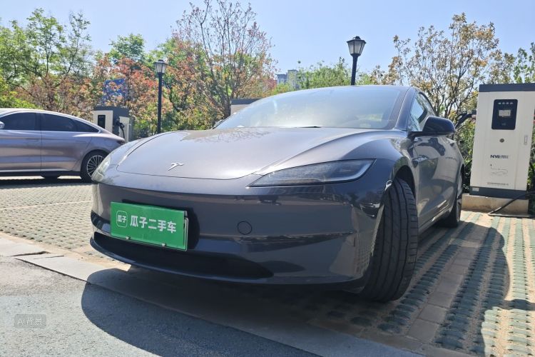Tesla Model 3 2023 imagem de carro #2
